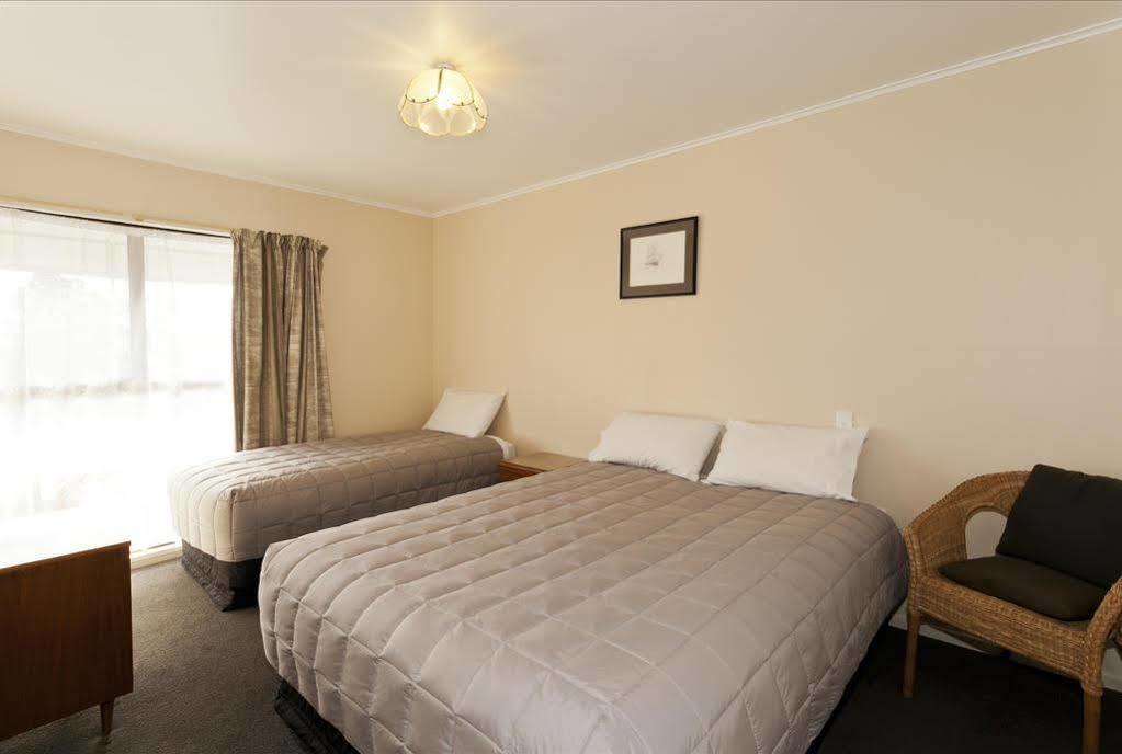 Merivale Court Motel & Apartments Christchurch Exterior photo